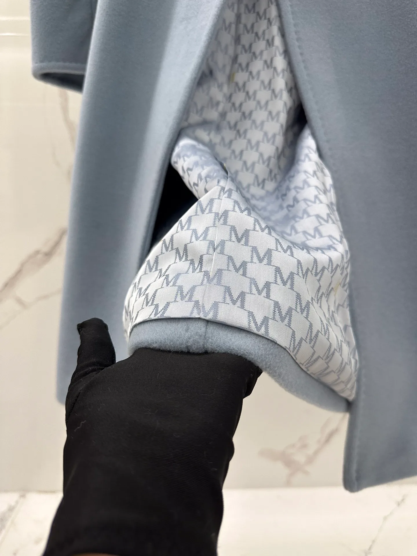 Пальто Женские Louis Vuitton 870368