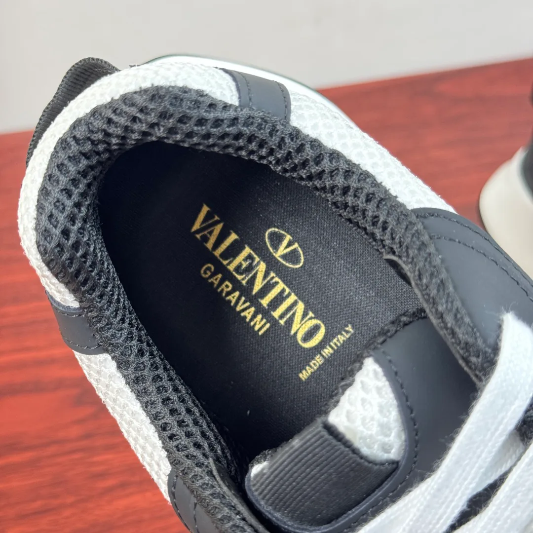 Кроссовки Мужские Valentino 17457774