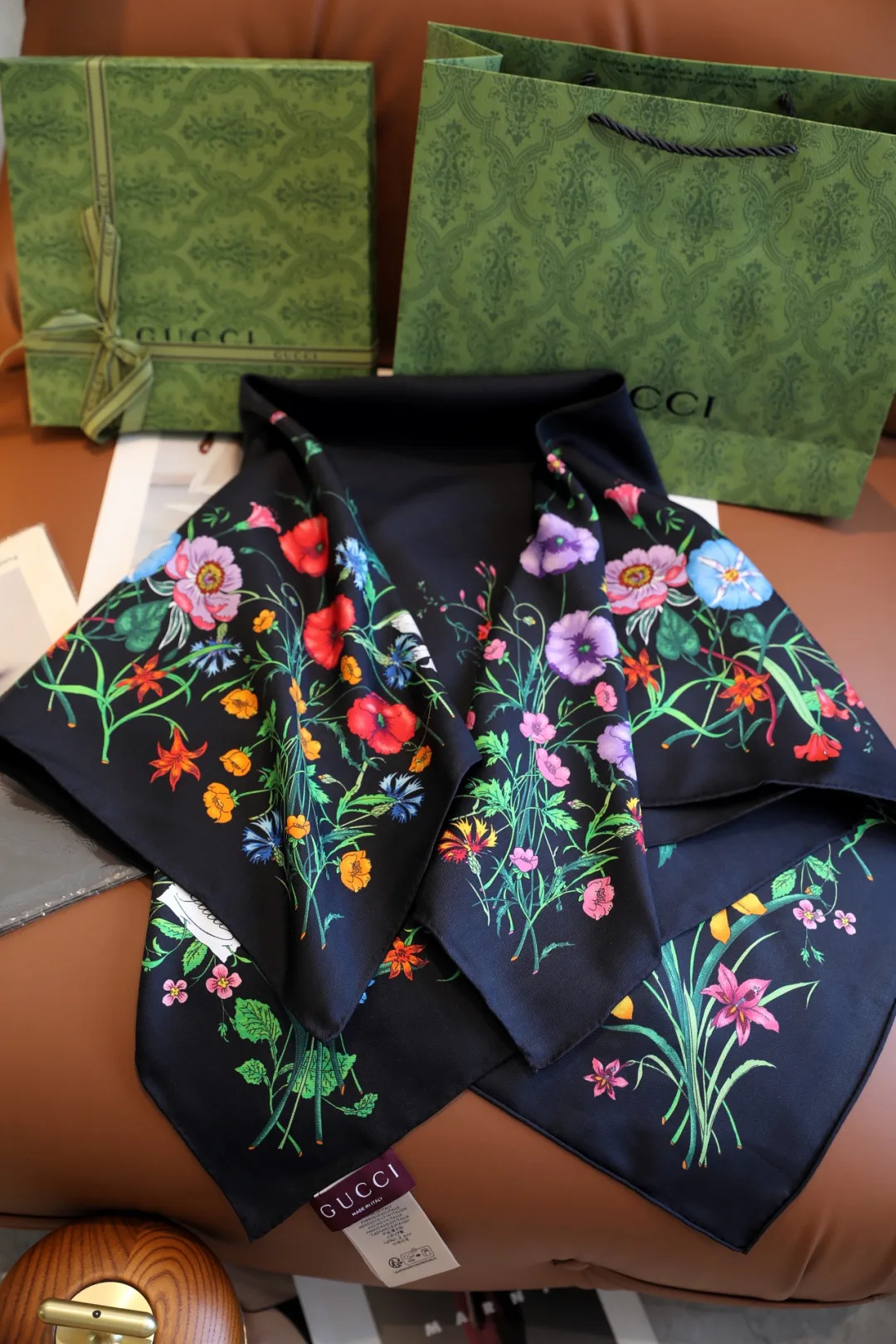 Шарфы Gucci 9648215