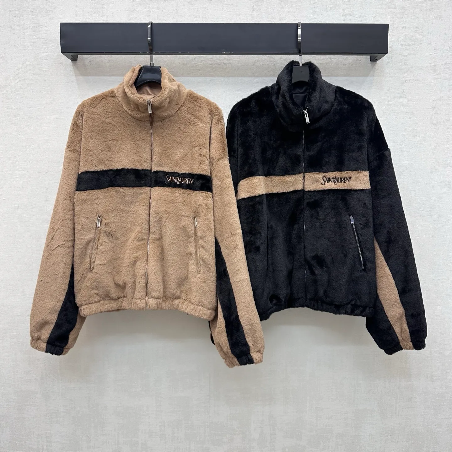 Куртки И Пуховики Женские Saint Laurent 18579381