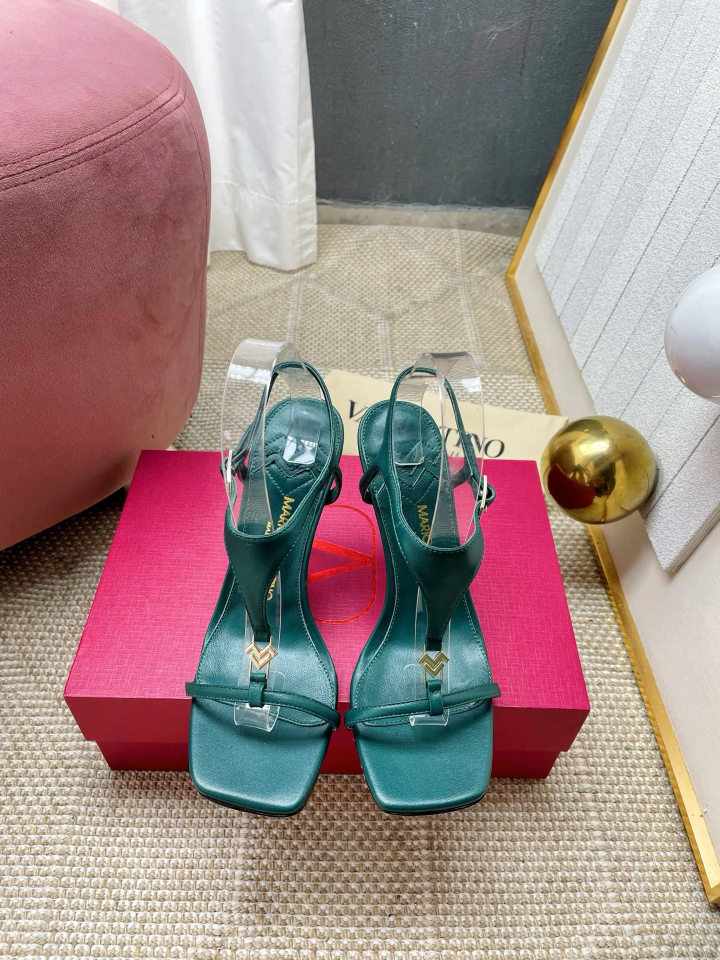 Босоножки Женские Valentino 11479973