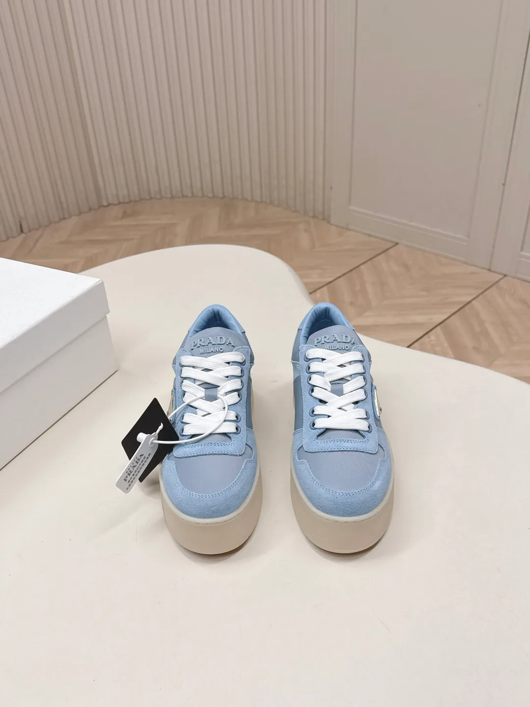 Кроссовки Женские Prada 11594930