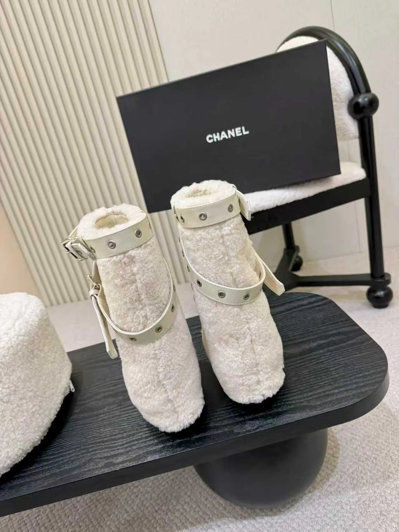 Ботинки Женские Chanel 1525539