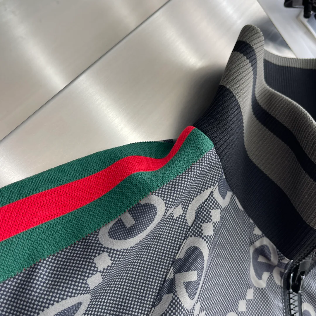 Куртки И Пуховики Мужские Gucci 9596383