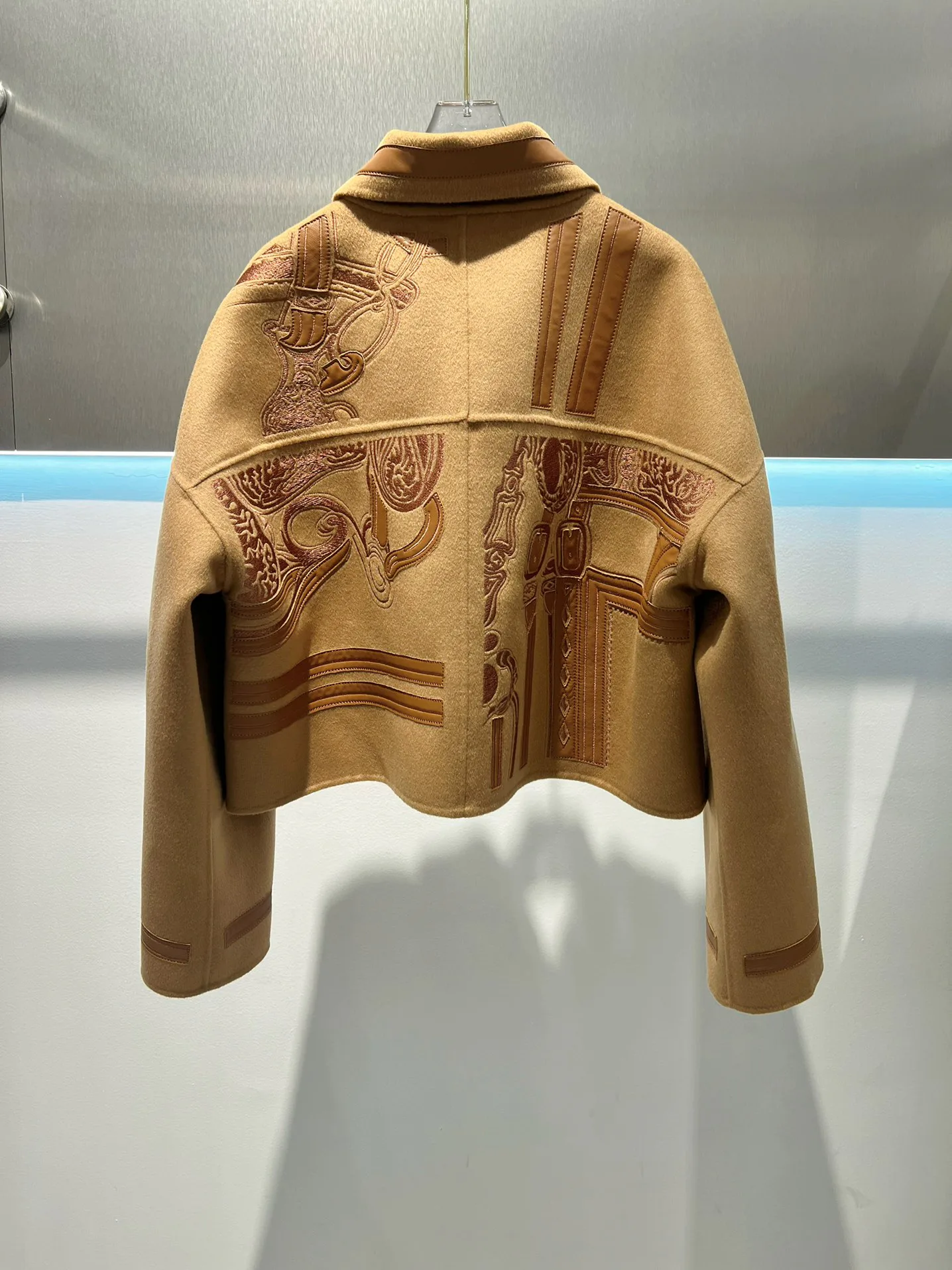 Куртки И Пуховики Женские Hermes 1757150