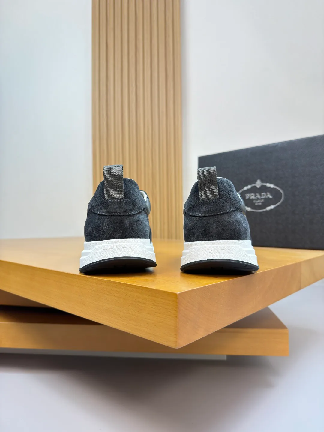 Кроссовки Мужские Prada 2389631