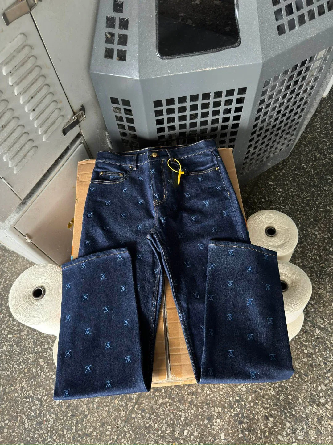 Джинсы Мужские Louis Vuitton 7018636