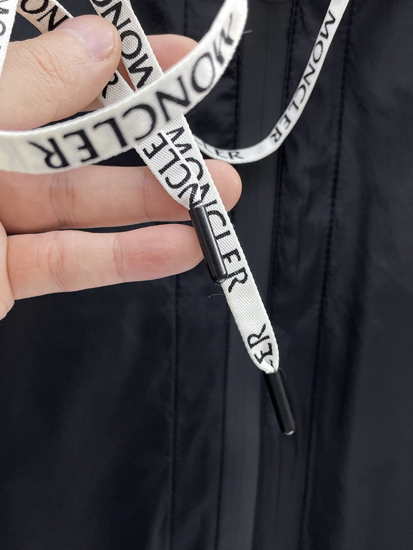 Куртки И Пуховики Мужские Moncler 9352298