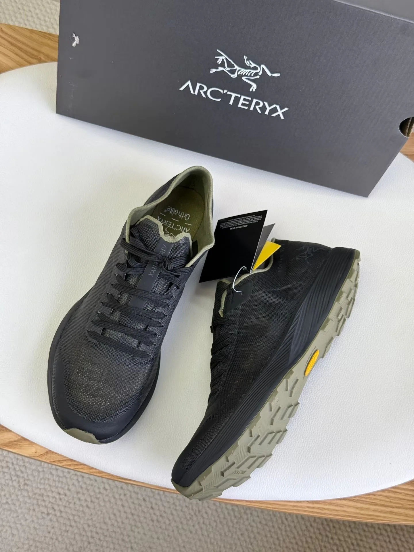 Кроссовки Мужские Arcteryx 17962314