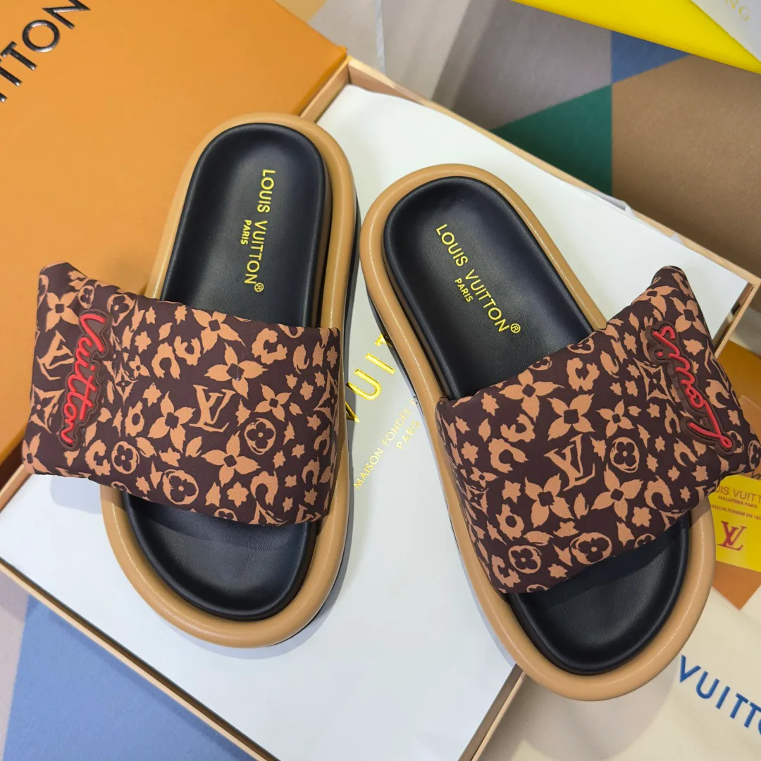 Шлепанцы Женские Louis Vuitton 11651027