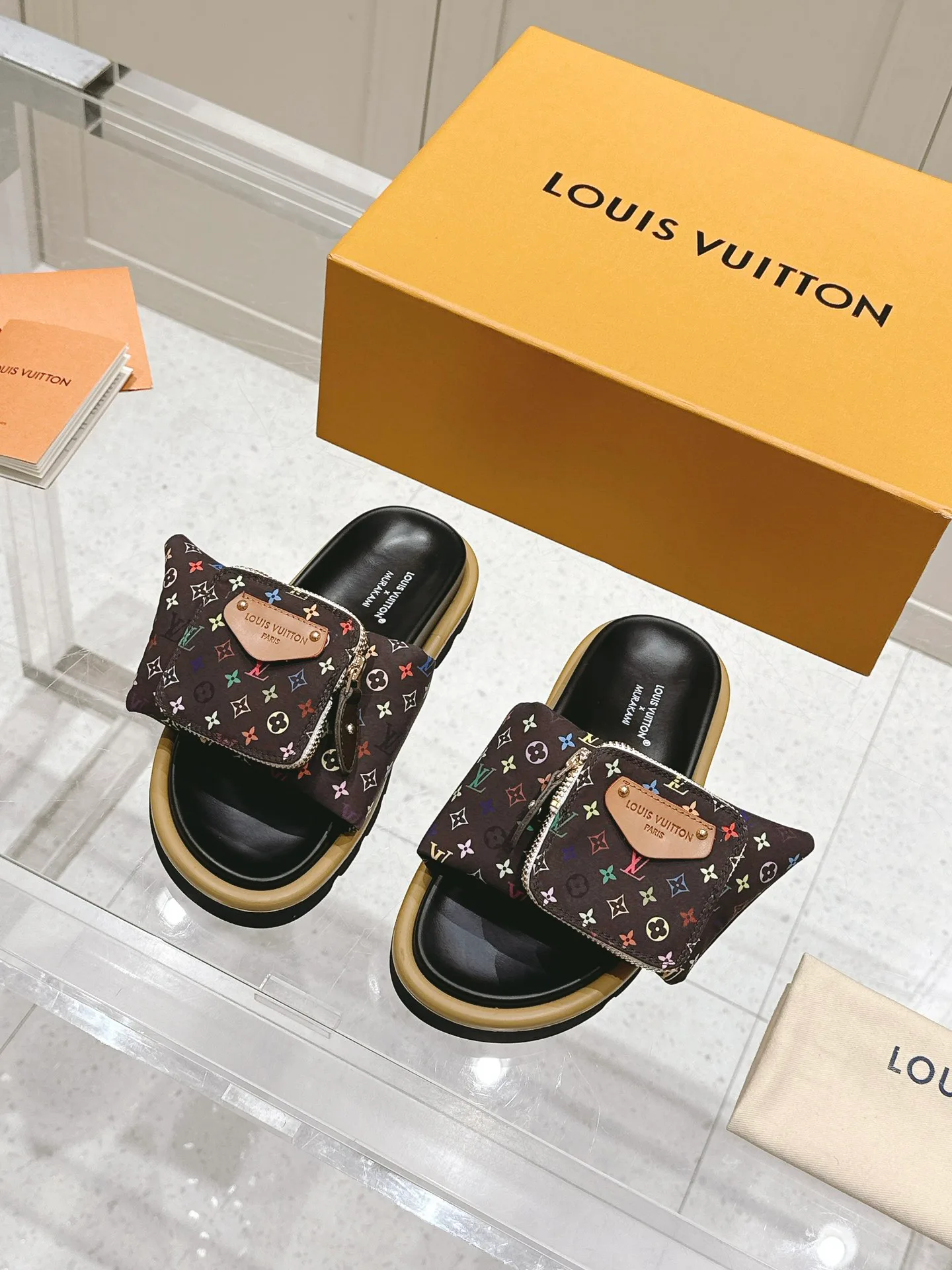 Шлепанцы Женские Louis Vuitton 13225