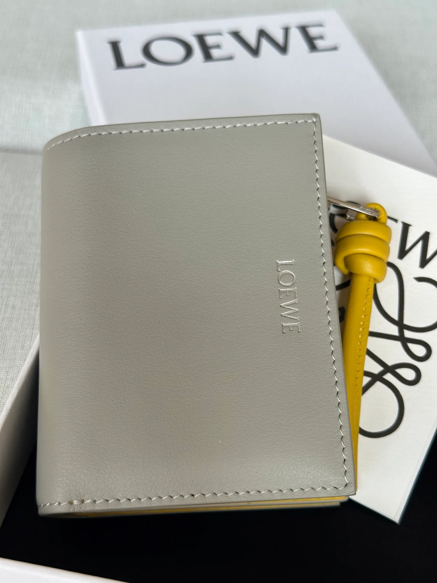 Клатчи Женские Loewe 18906578
