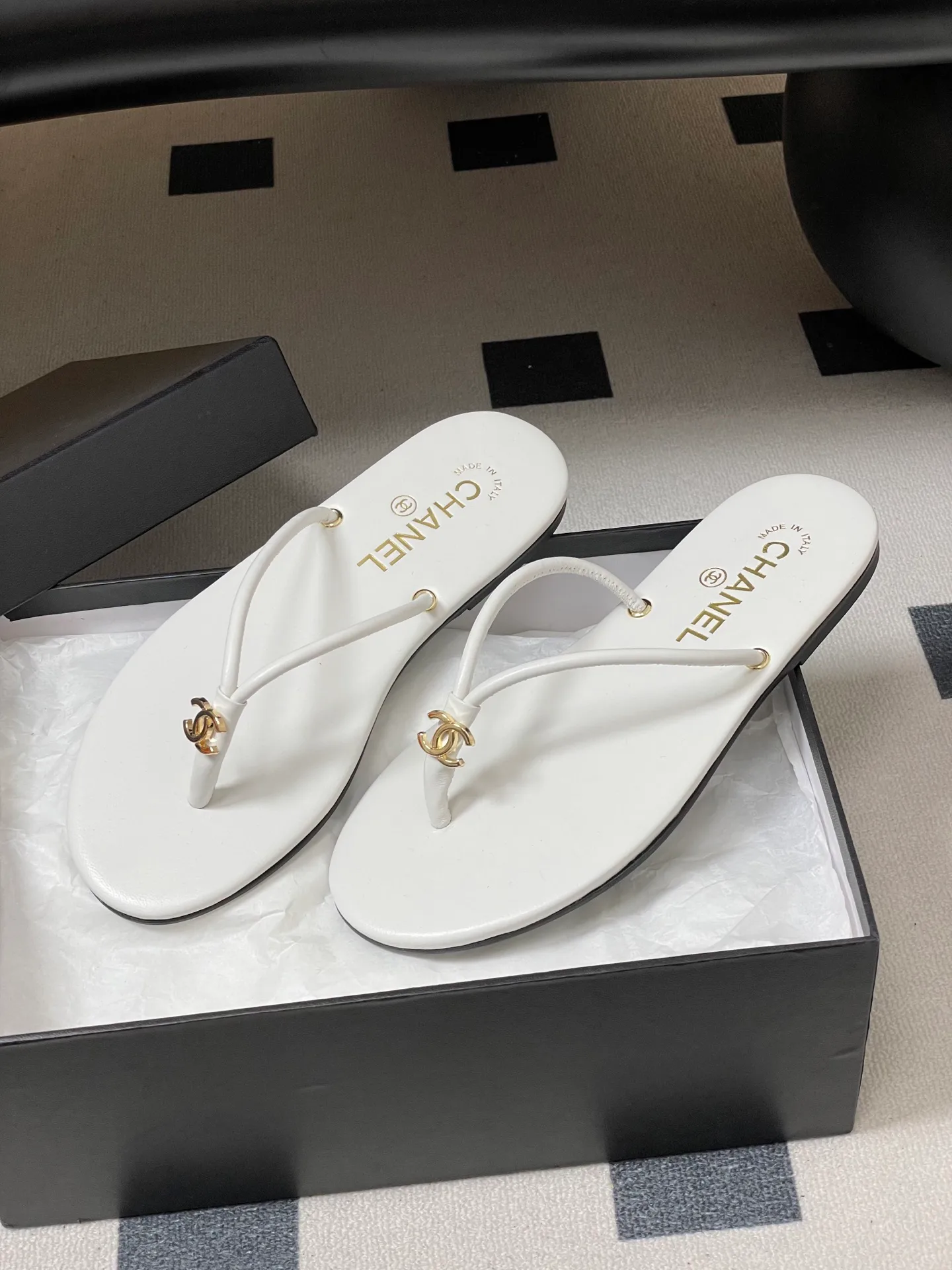 Шлепанцы Женские Chanel 11886475