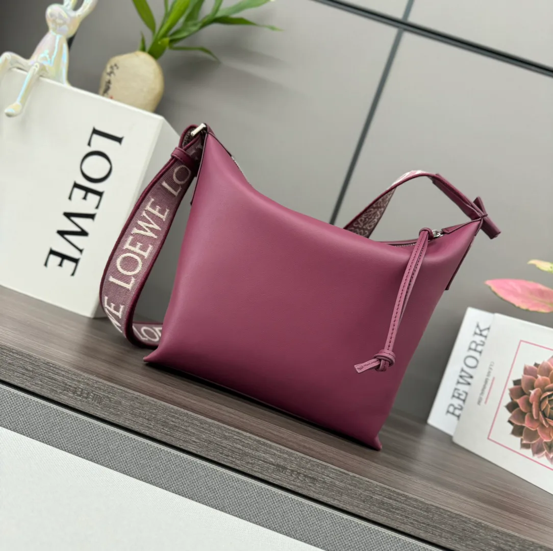 Сумки На Ремне Женские Loewe 11674470