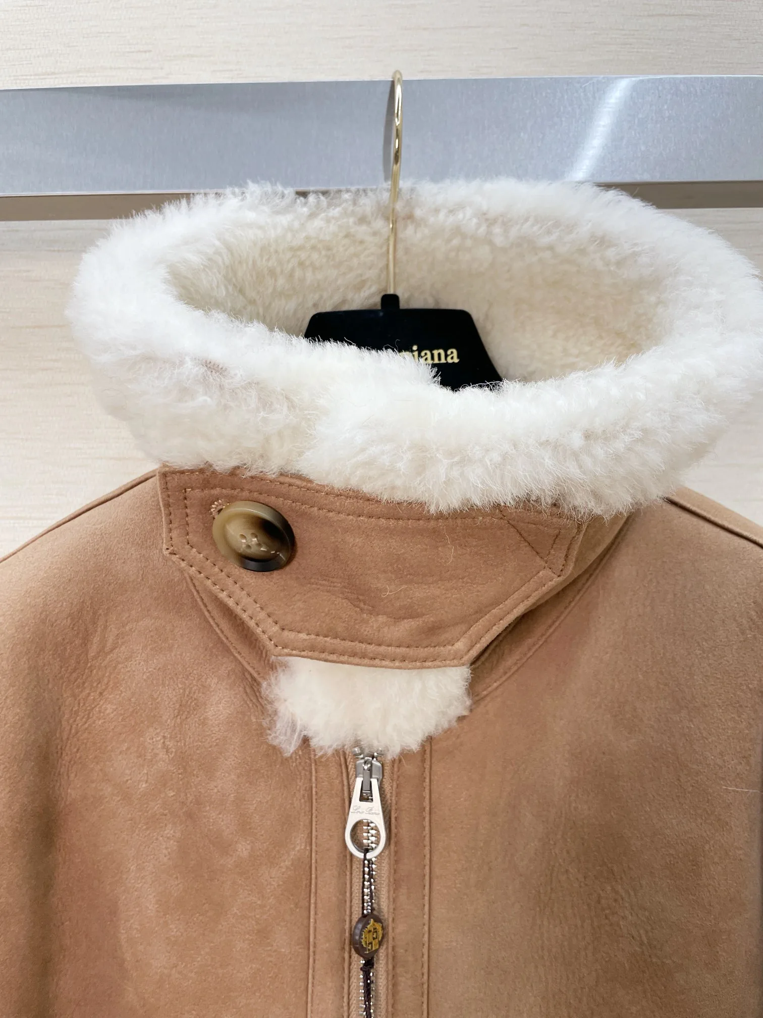 Кожаные Куртки И Дублёнки Женские Loro Piana 19684880