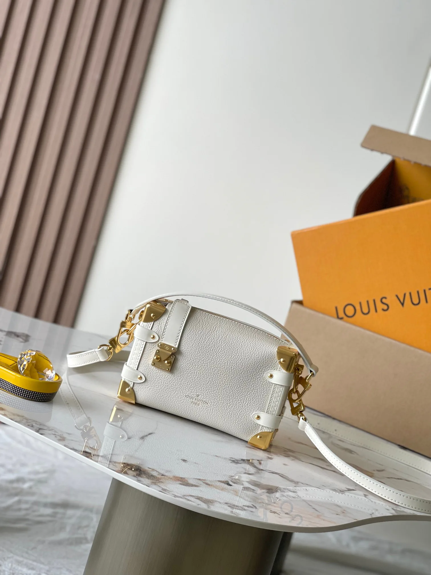 Сумки На Ремне Женские Louis Vuitton 18170491