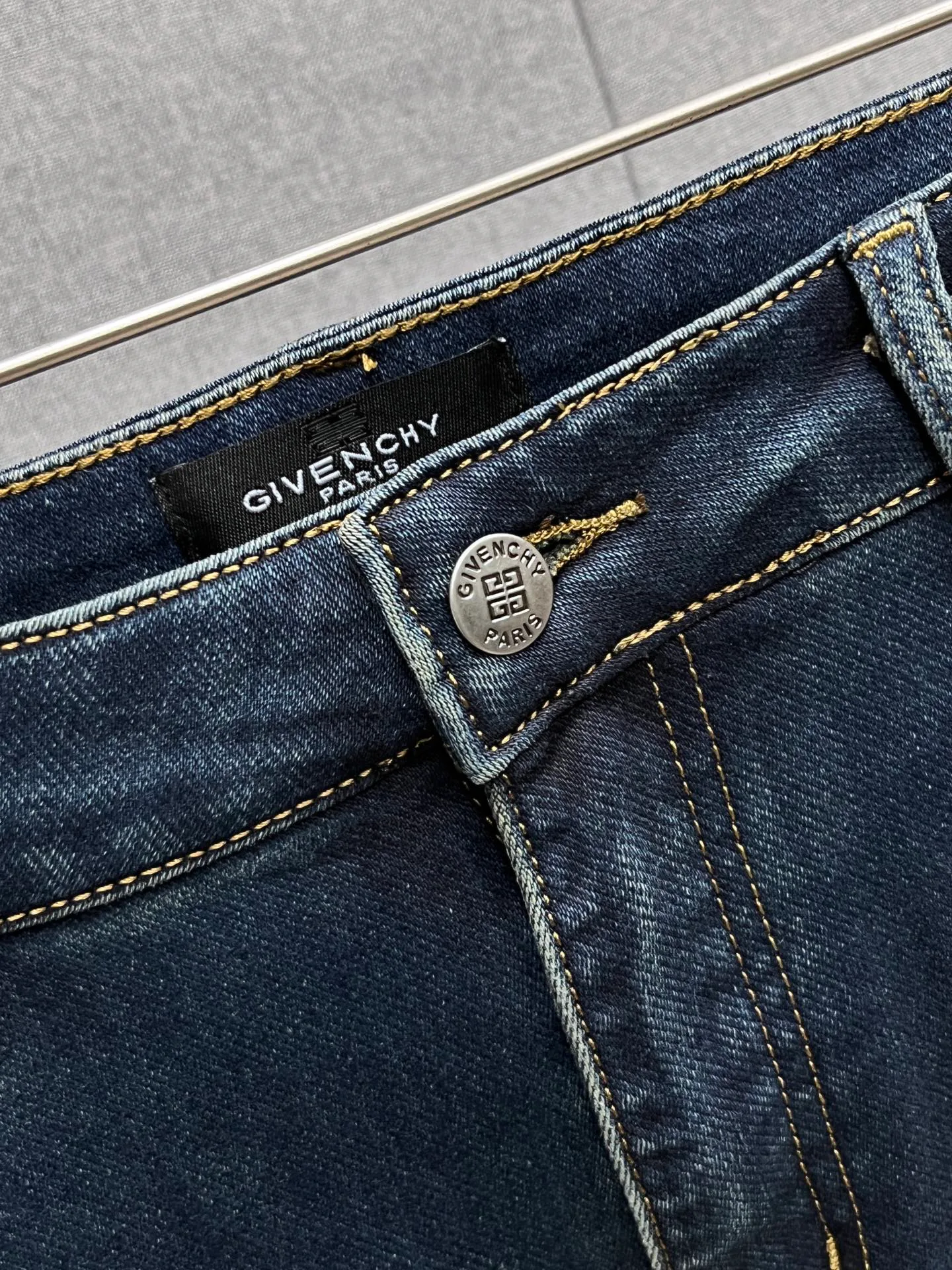 Джинсы Мужские Givenchy 18097898