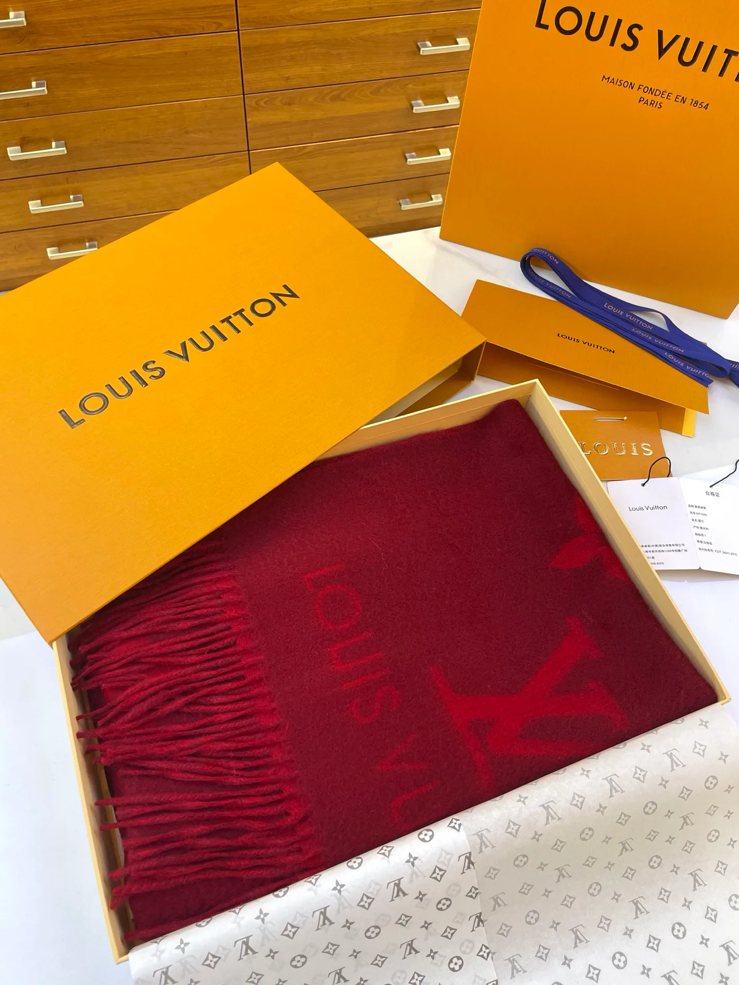 Шарфы Louis Vuitton 2643484