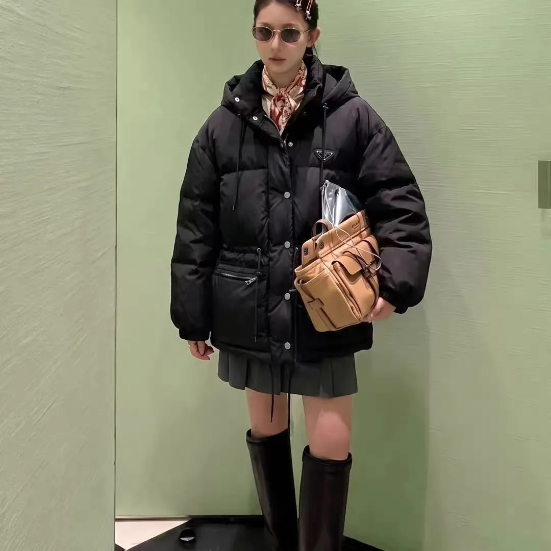 Куртки И Пуховики Женские Prada 18348170