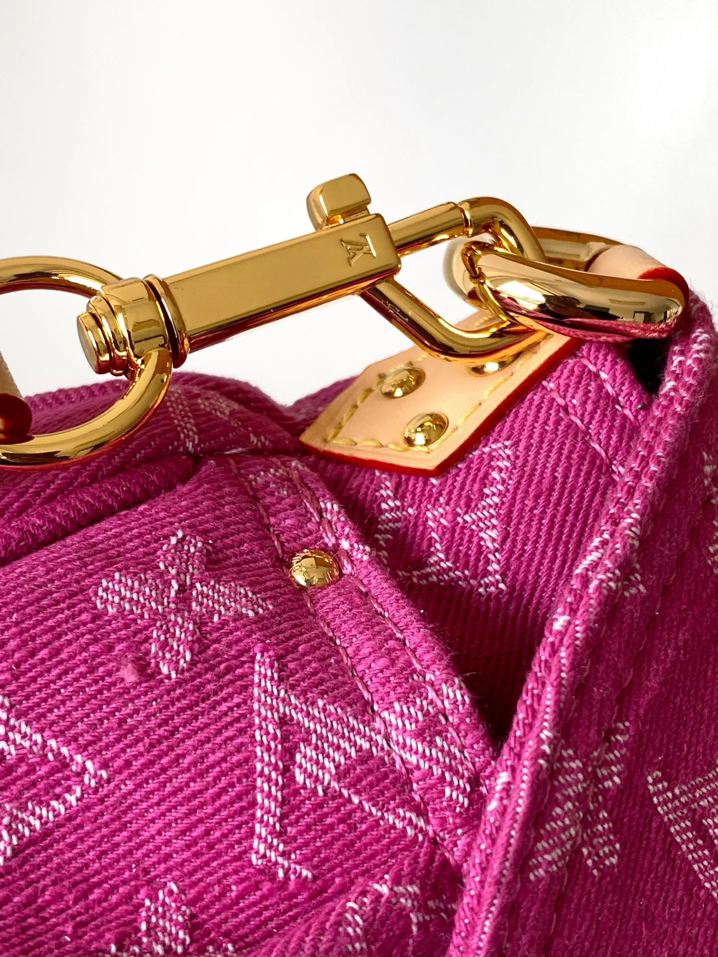 Классические Сумки Женские Louis Vuitton 11808487