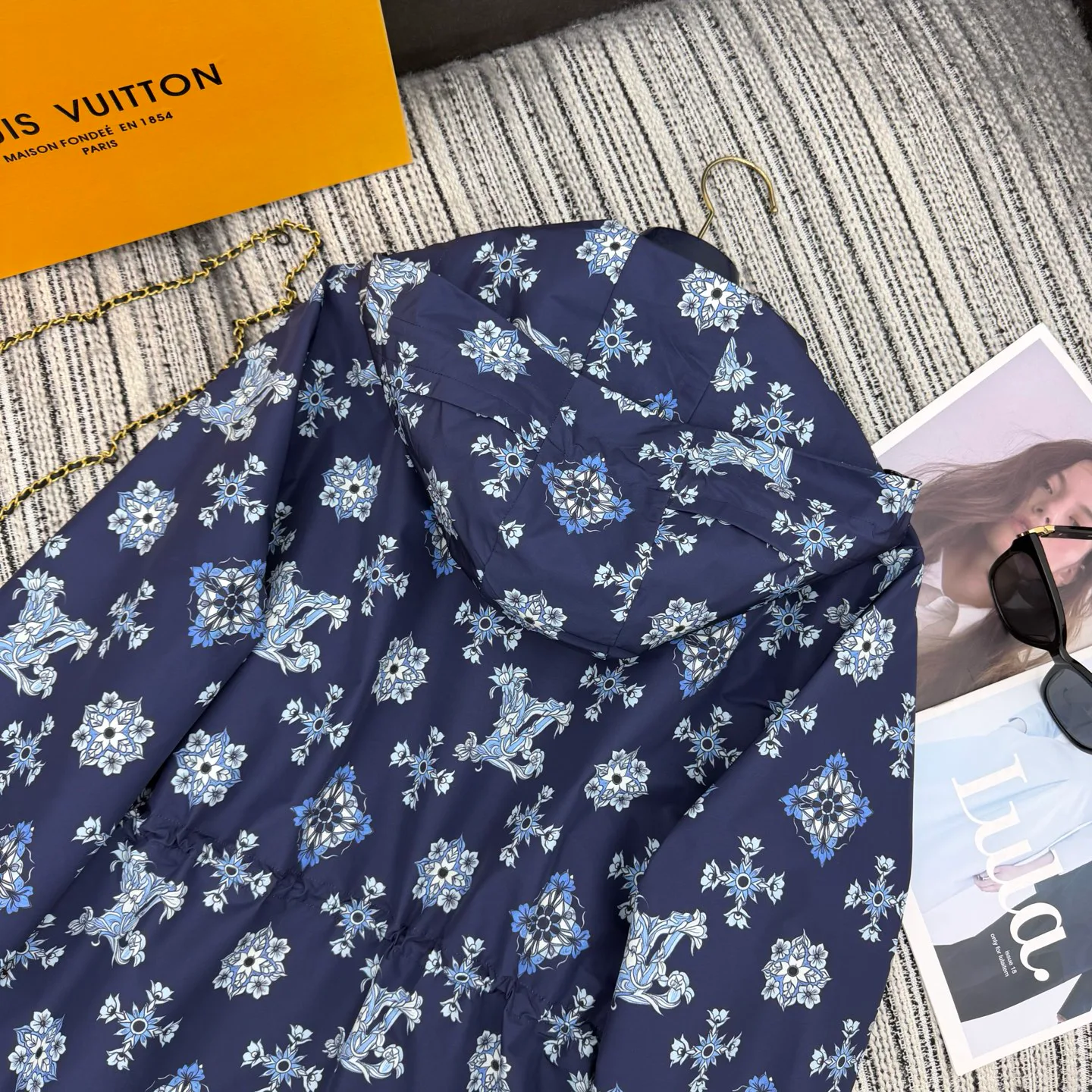 Куртки И Пуховики Женские Louis Vuitton 11227179