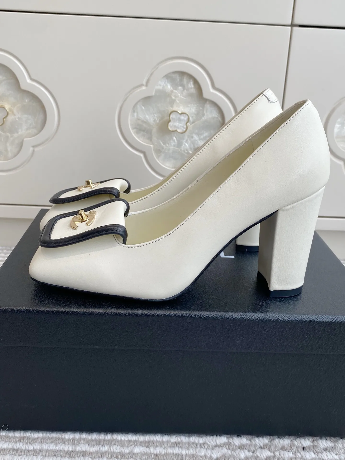 Туфли Женские Chanel 16932205