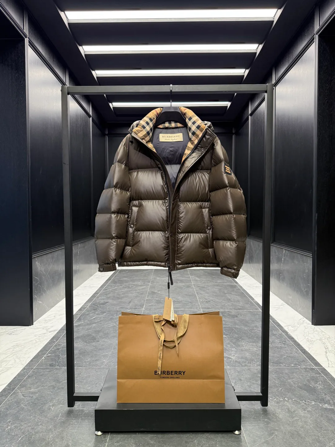 Куртки И Пуховики Женские Burberry 1694305
