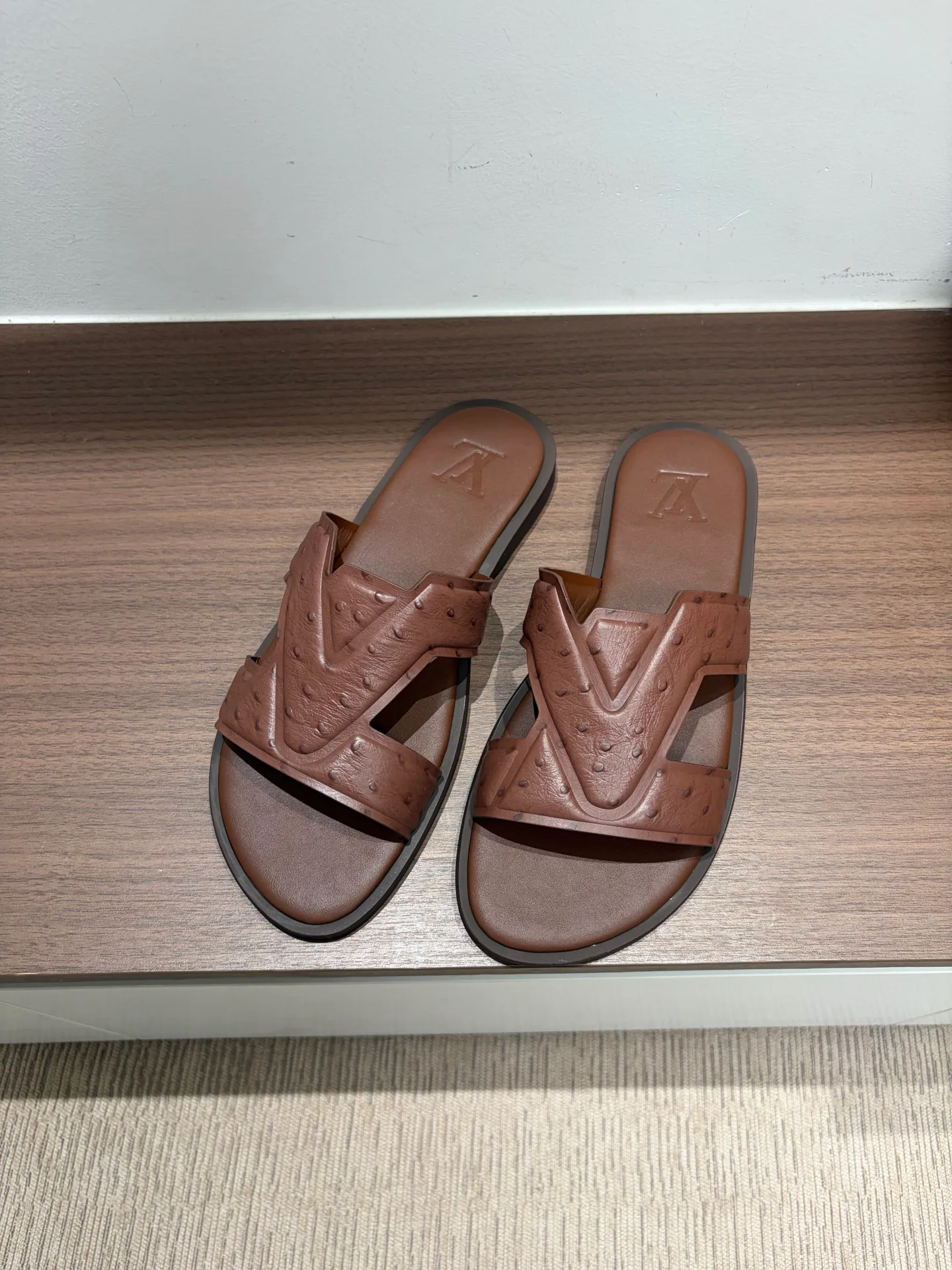 Шлепанцы Мужские Louis Vuitton 12826633