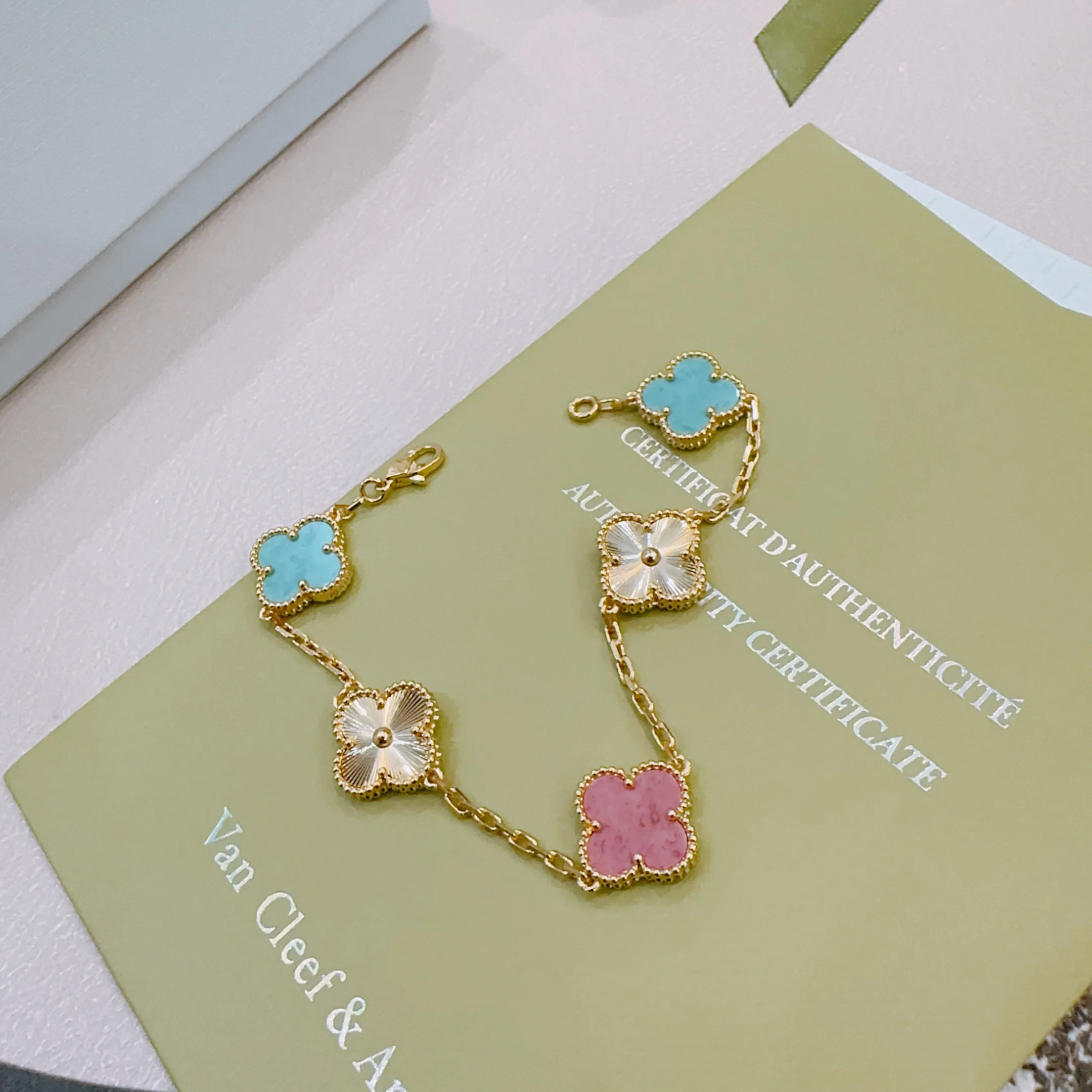 Бижутерия Van Cleef & Arpels 91323