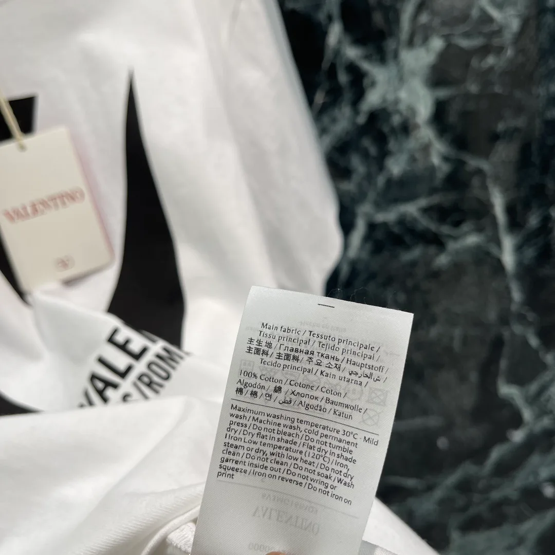 Футболки Женские Balenciaga 7181