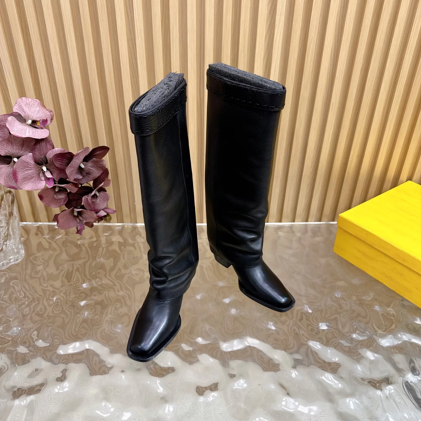 Сапоги Женские Fendi 18235455