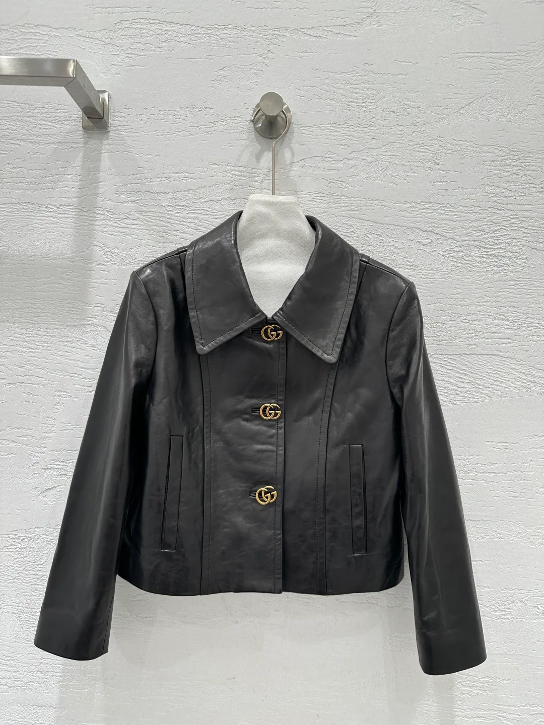 Кожаные Куртки И Дублёнки Женские Gucci 12717813