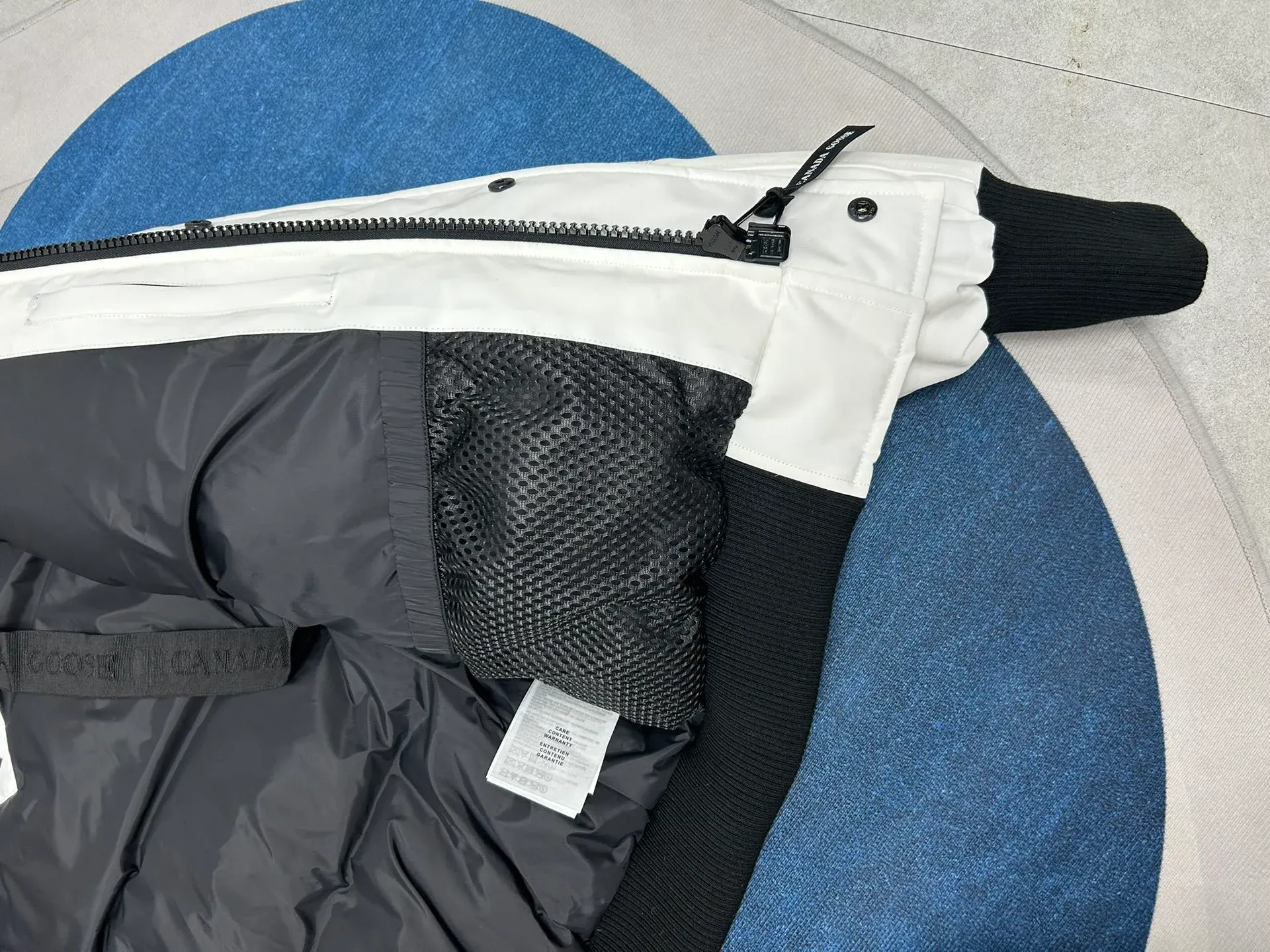 Куртки И Пуховики Женские Canada Goose 231492