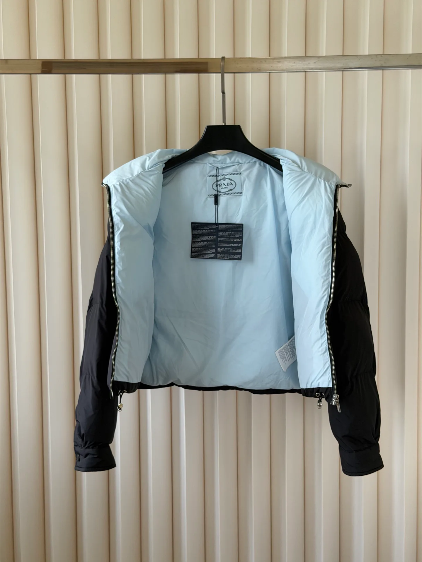 Куртки И Пуховики Женские Prada 18156821