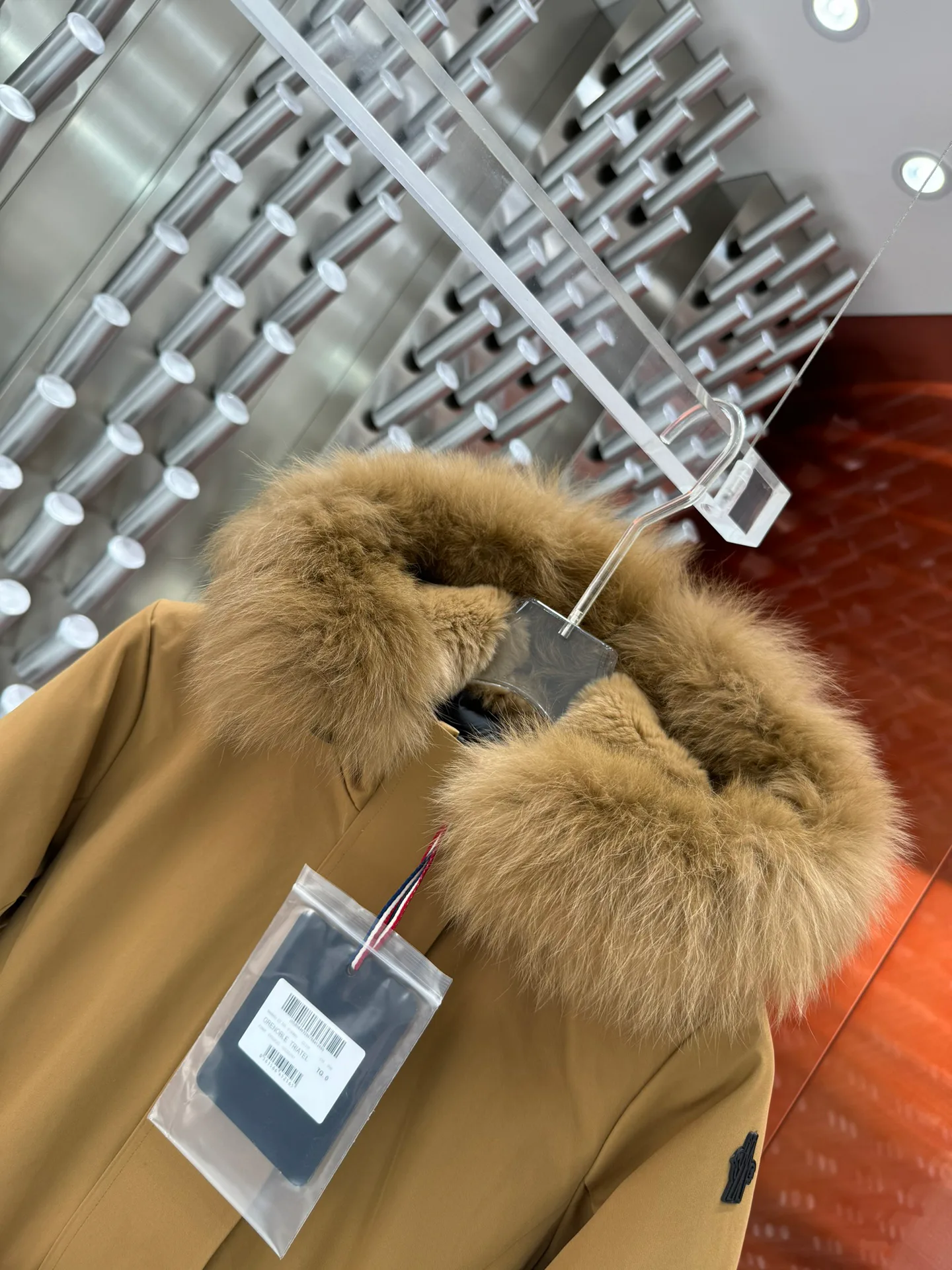Куртки И Пуховики Женские Moncler 19648664