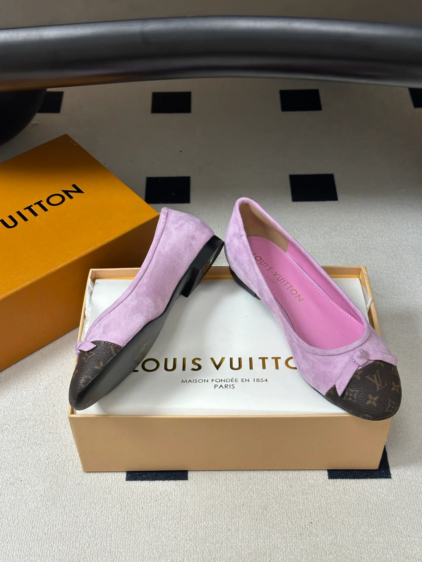 Балетки Женские Louis Vuitton 18049408