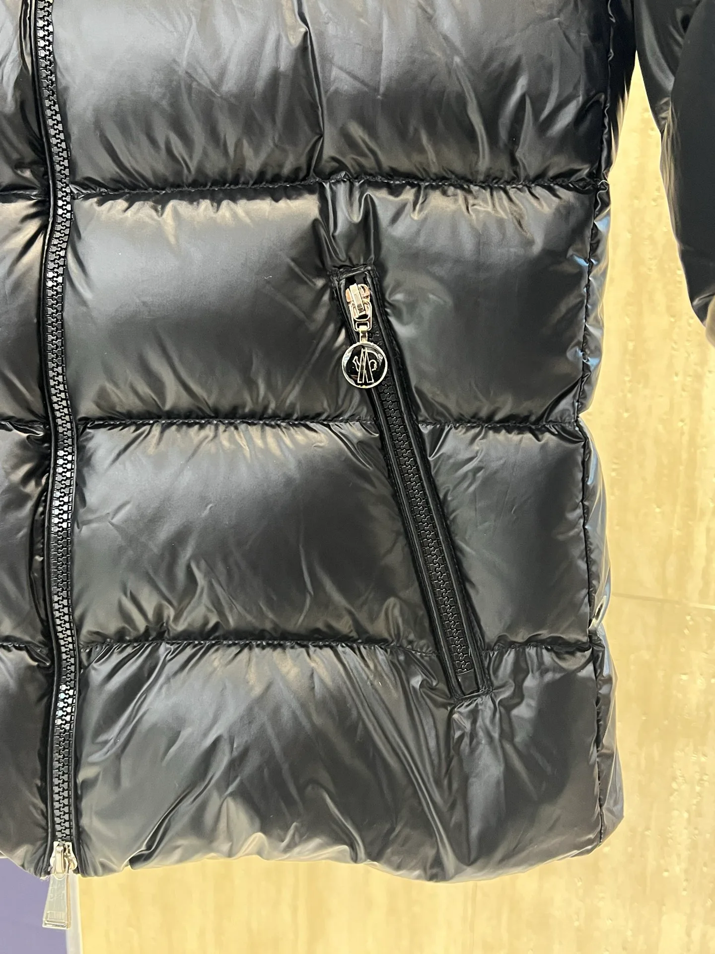 Куртки И Пуховики Мужские Moncler 18231423