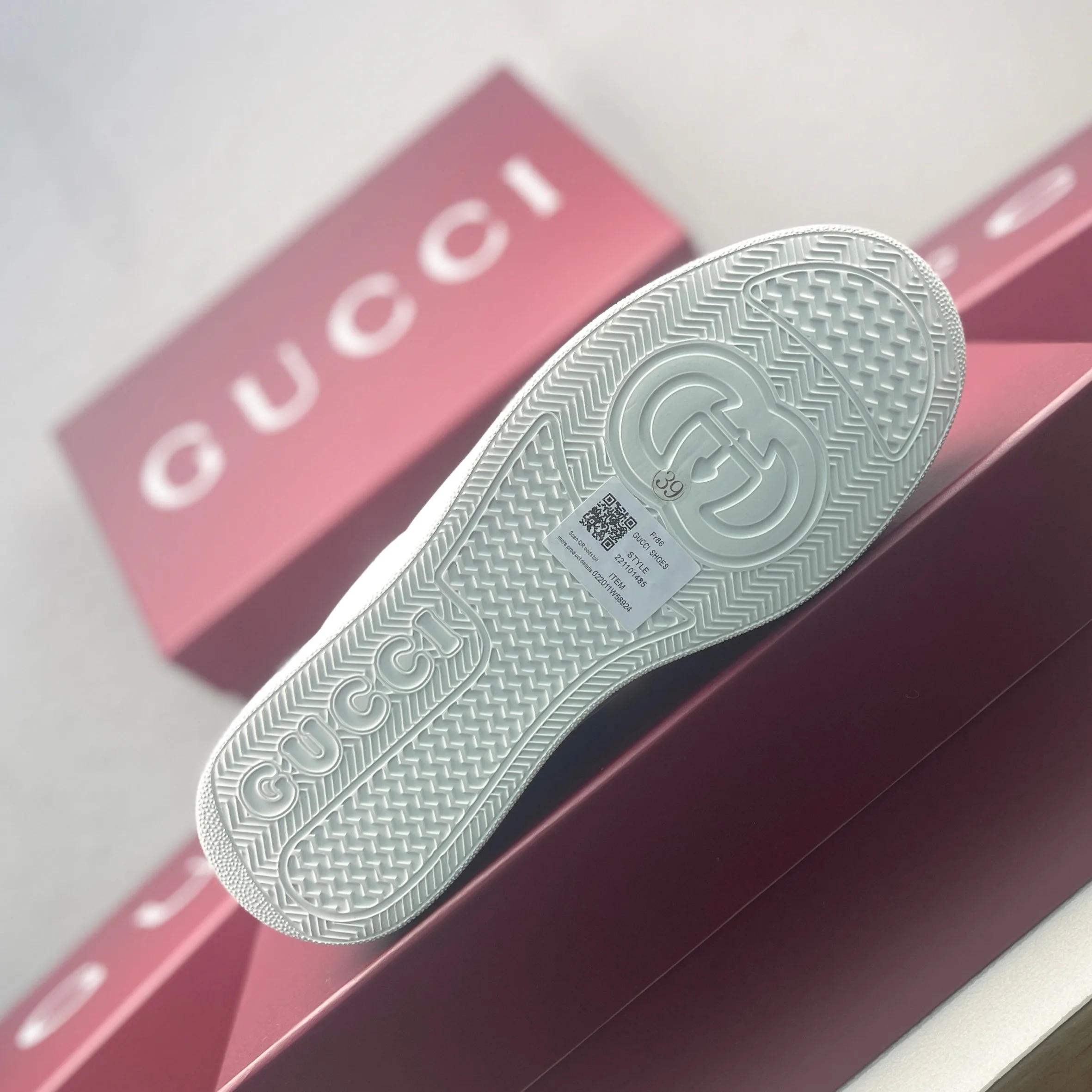 Кроссовки Женские Gucci 5402071