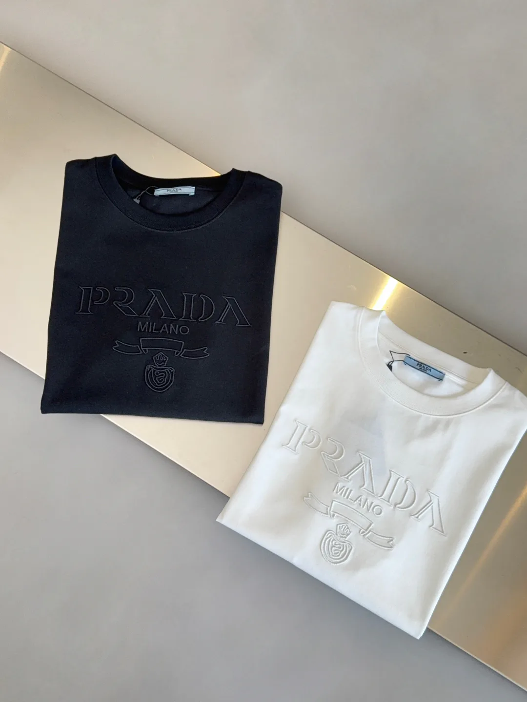 Футболки Женские Prada 10151620