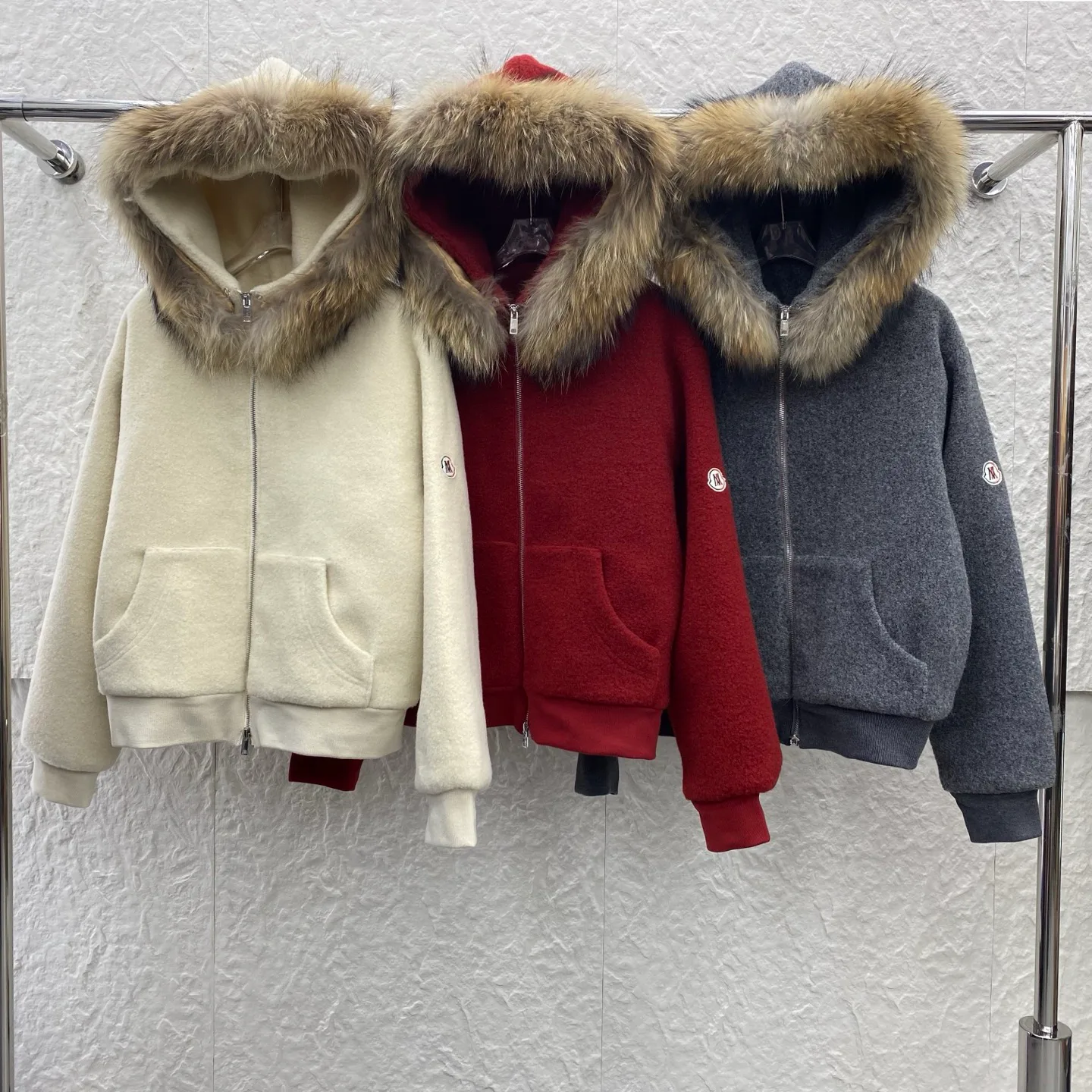 Кожаные Куртки И Дублёнки Женские Moncler 827814