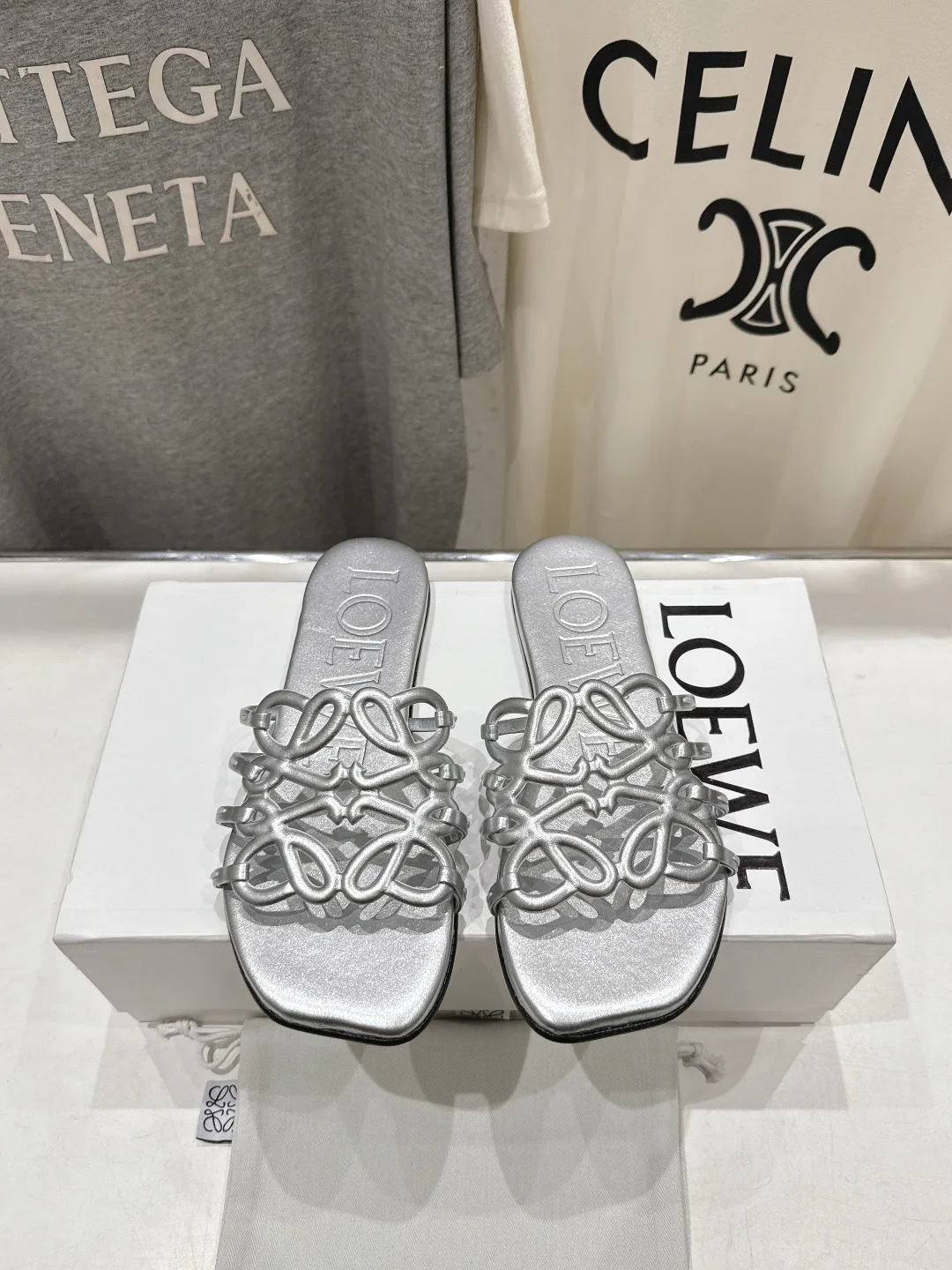 Шлепанцы Женские Loewe 10895763