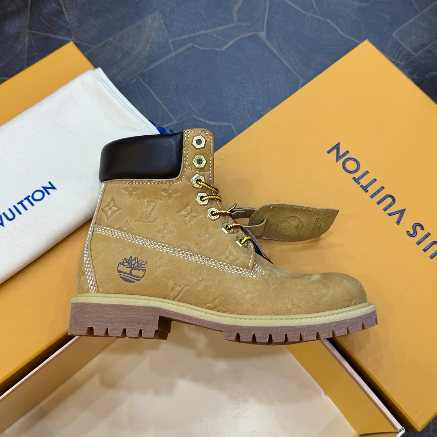 Ботинки Мужские Louis Vuitton 18267070