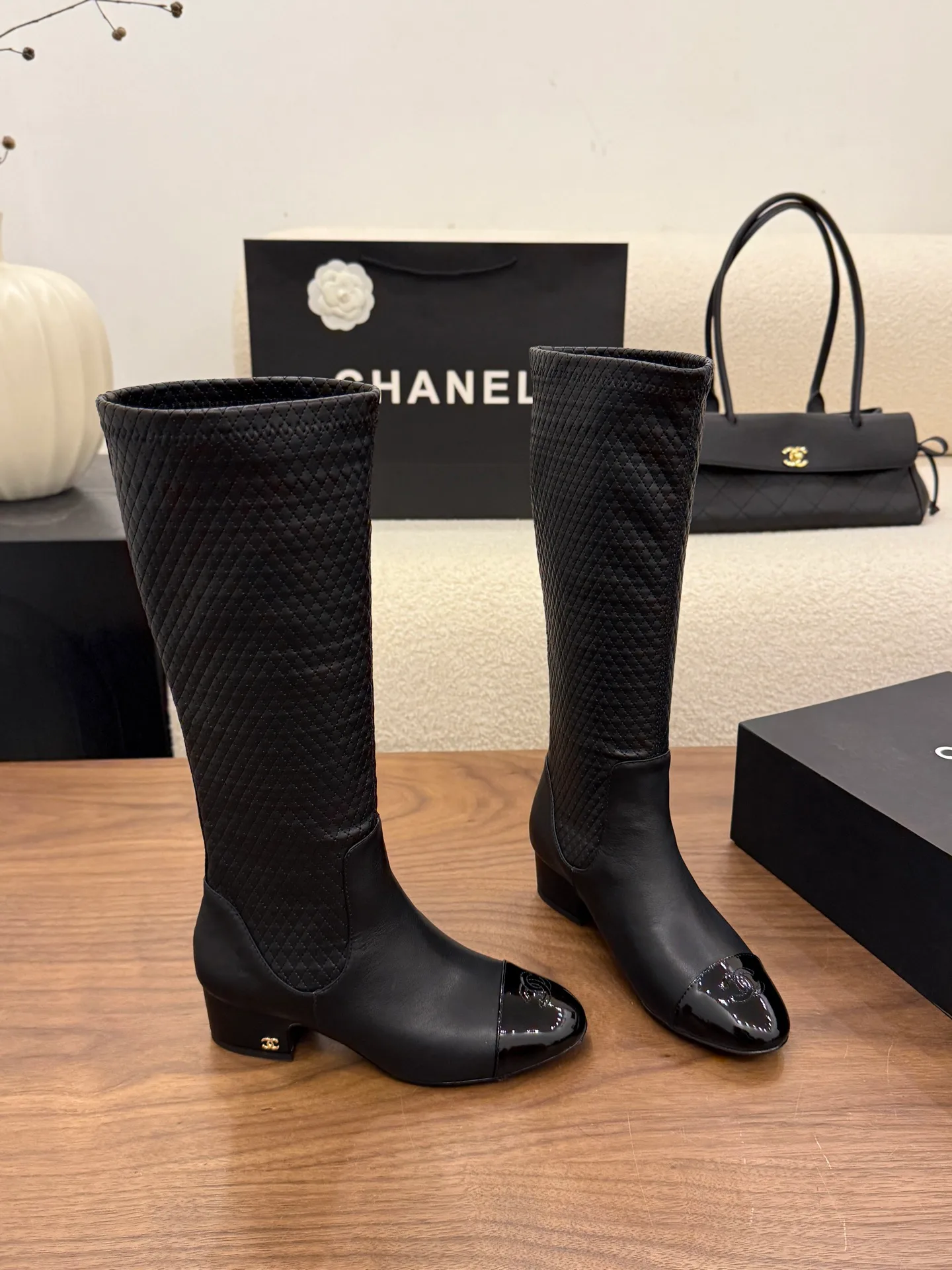 Сапоги Женские Chanel 19050156