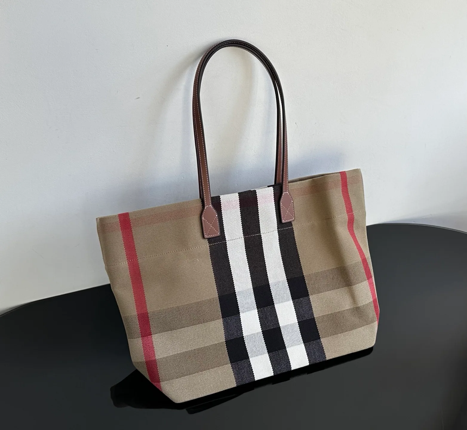Классические Сумки Женские Burberry 18052791