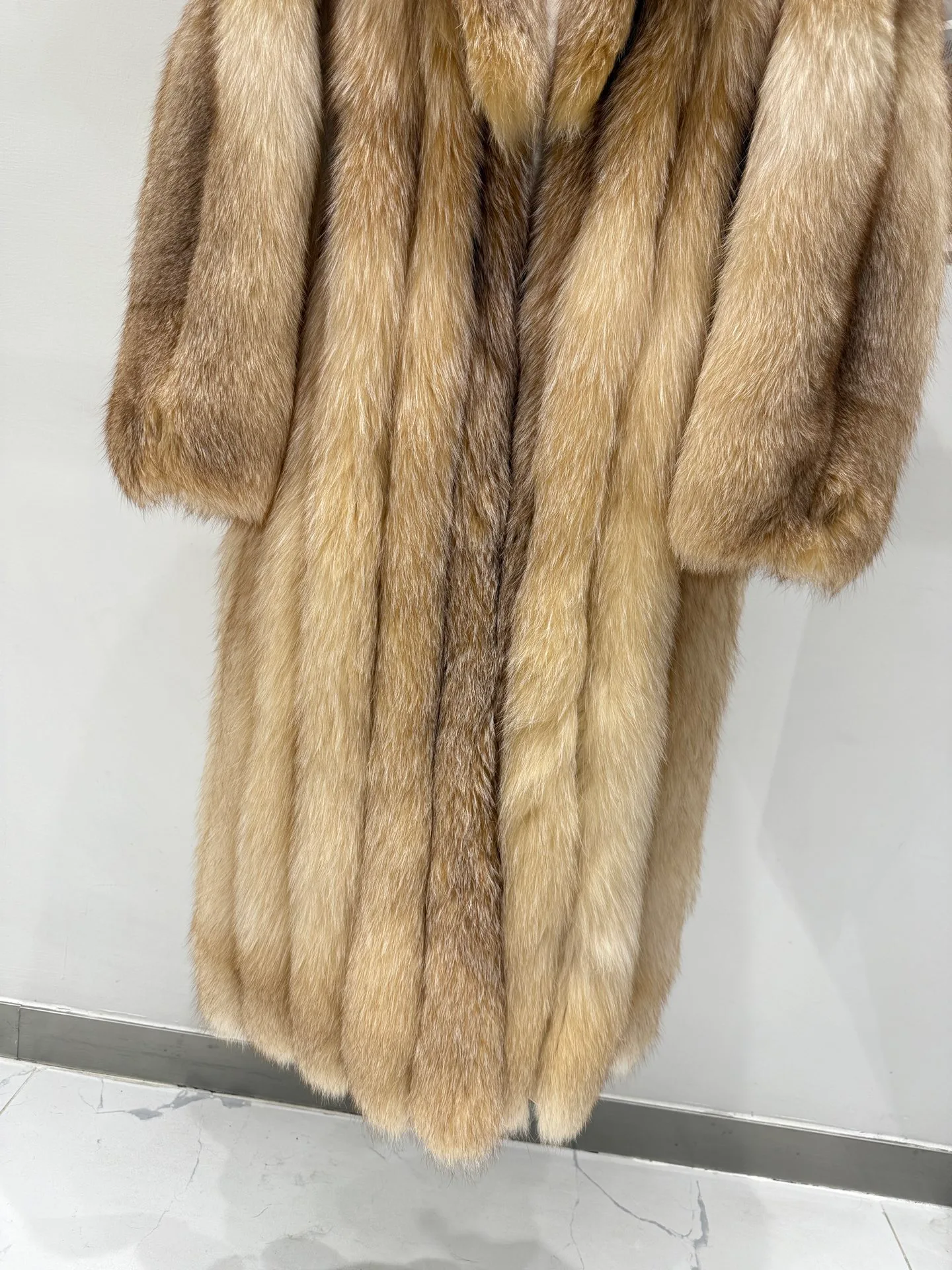 Шубы Женские Fendi 18343546