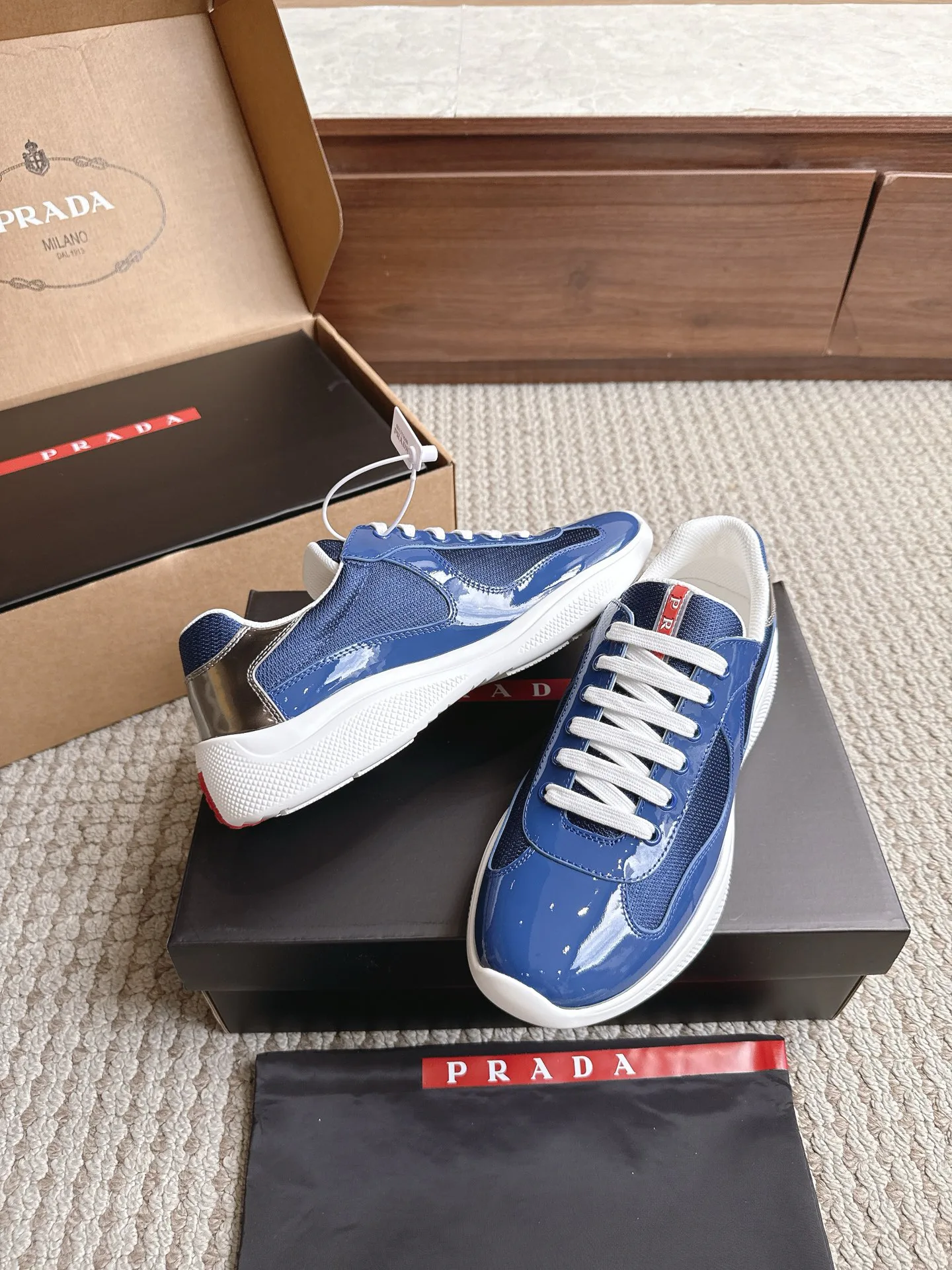 Кроссовки Женские Prada 17470455
