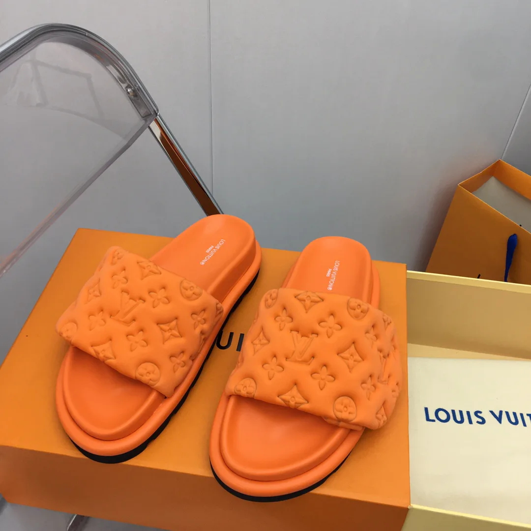 Шлепанцы Женские Louis Vuitton 26320