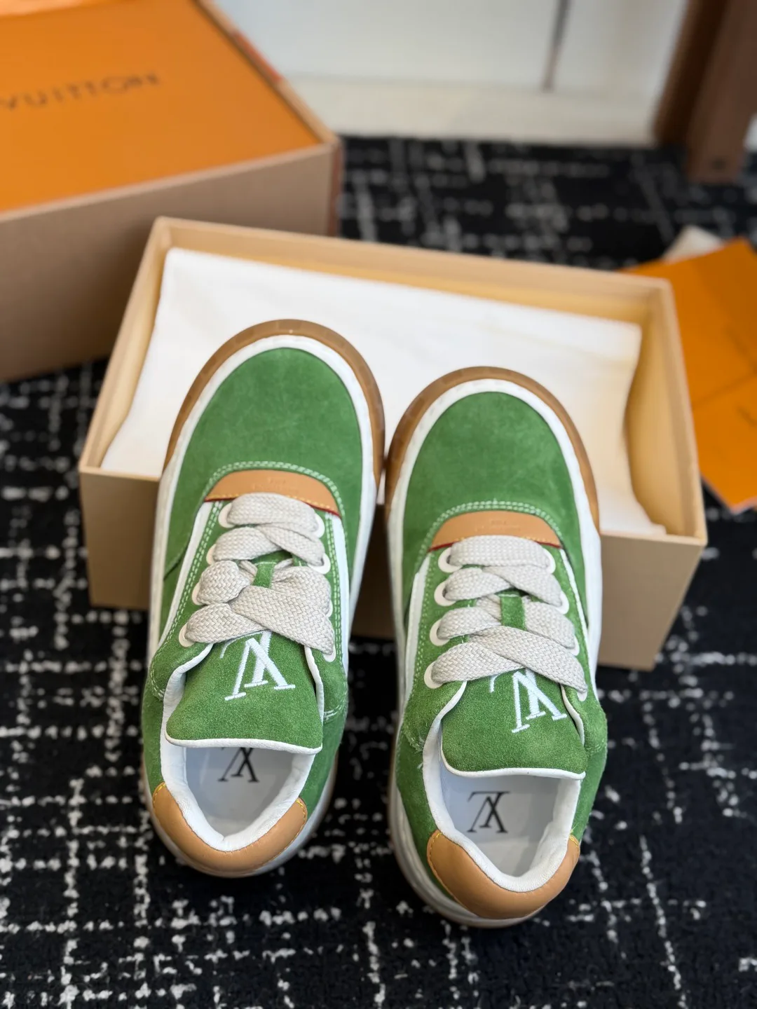 Кроссовки Женские Louis Vuitton 669411