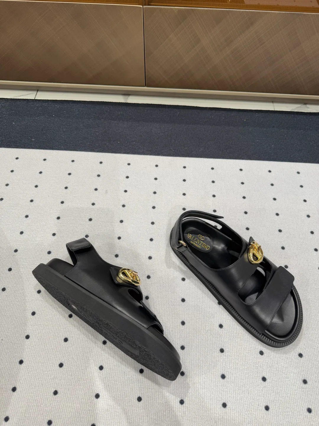 Сандалии Женские Valentino 21115