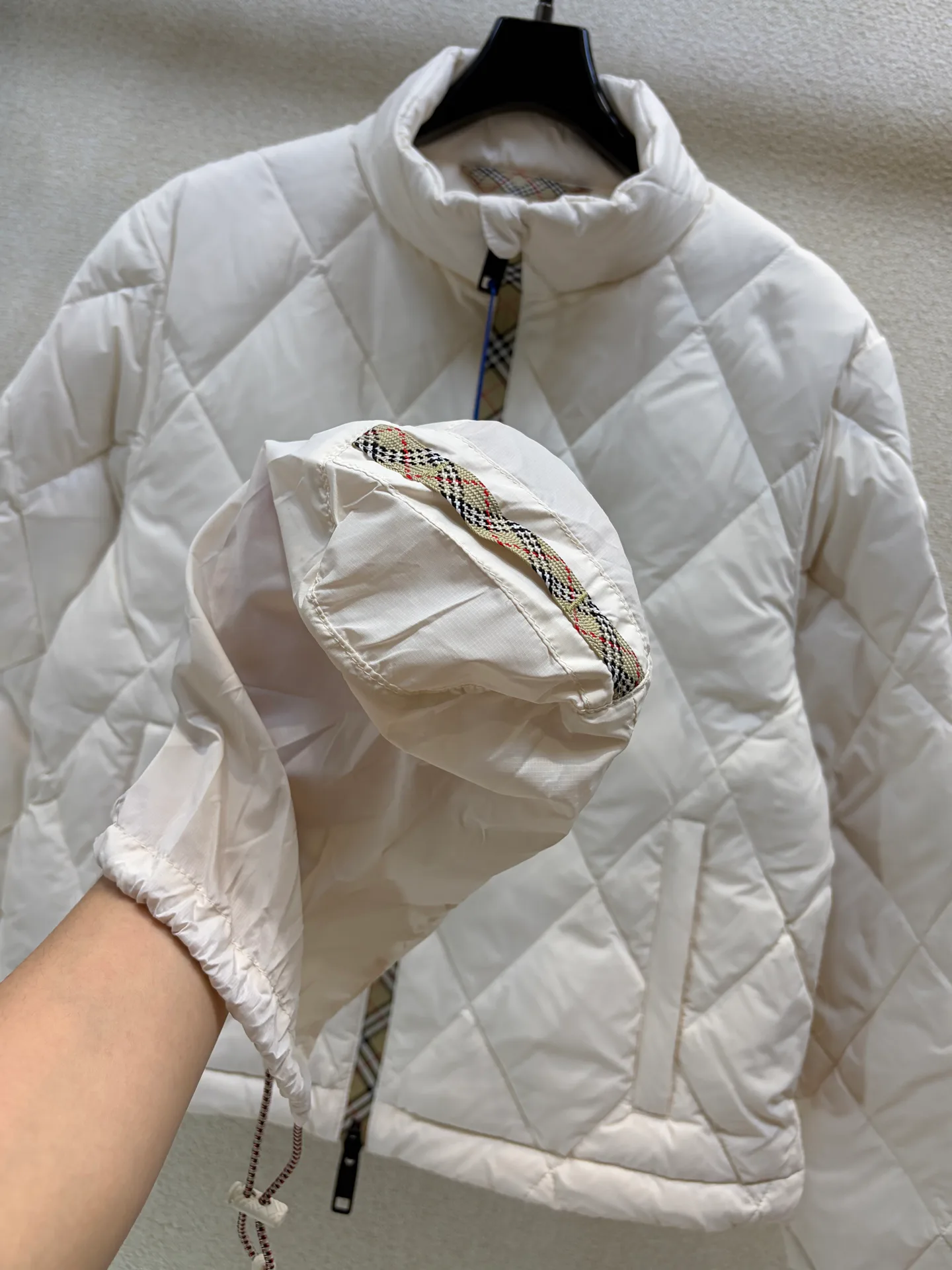 Куртки И Пуховики Женские Burberry 18605883